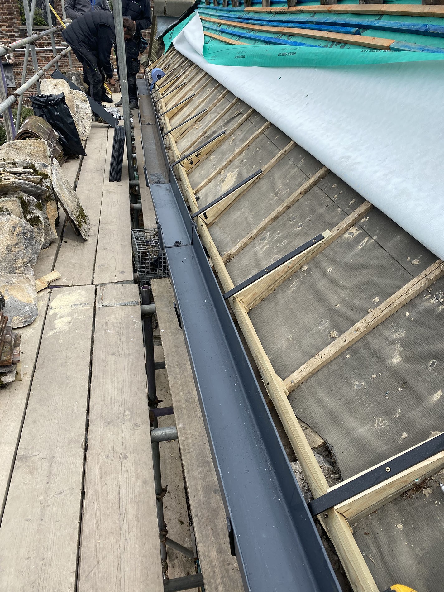 County Gutters Case Study Scaplens Court Image 8