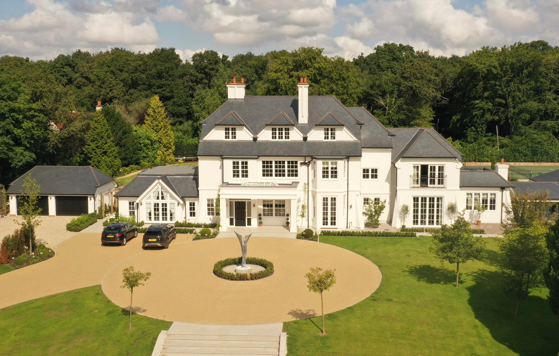 County Gutters News Beautiful refurbished property in the Surrey Hills Image 3
