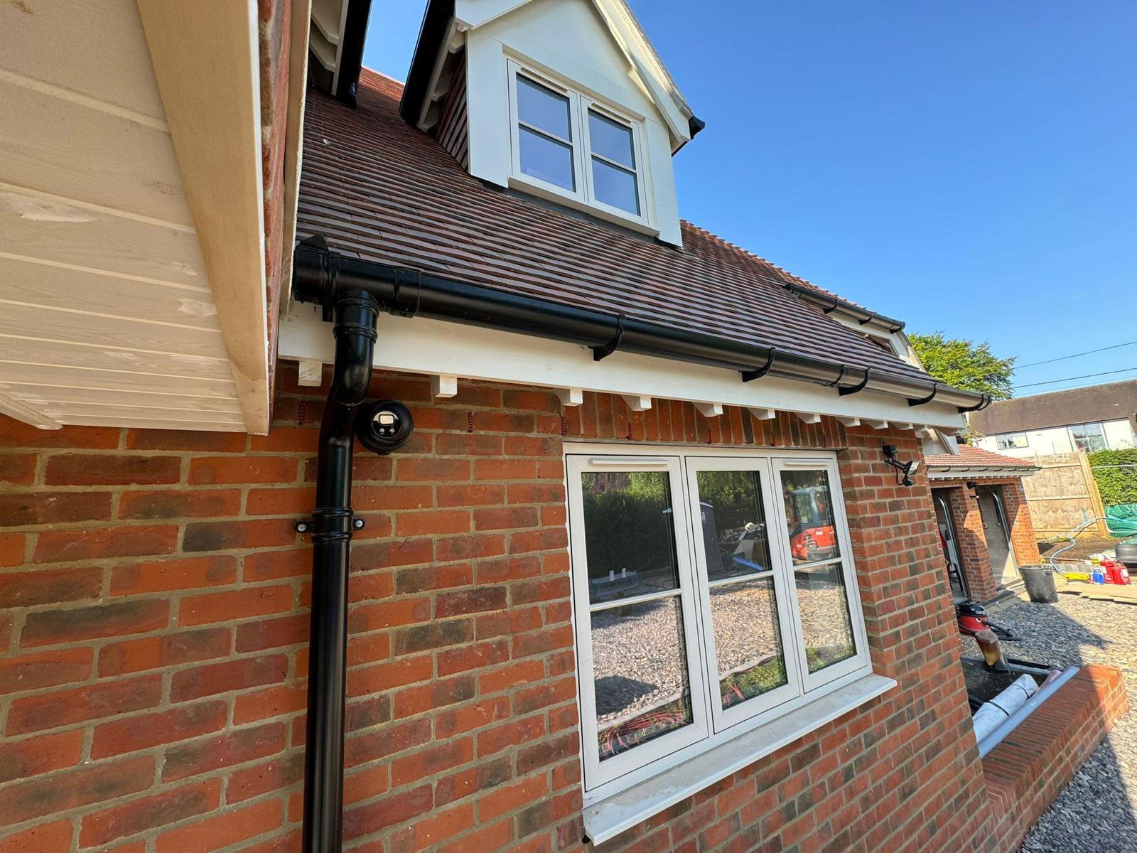 County Gutters News Cast Aluminium on New Build in Winchester Image 6