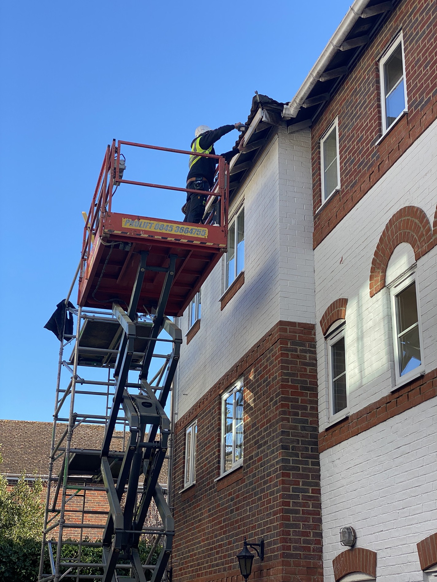 County Gutters Case Study Three Cuppes Lane Aluminium Guttering Image 5