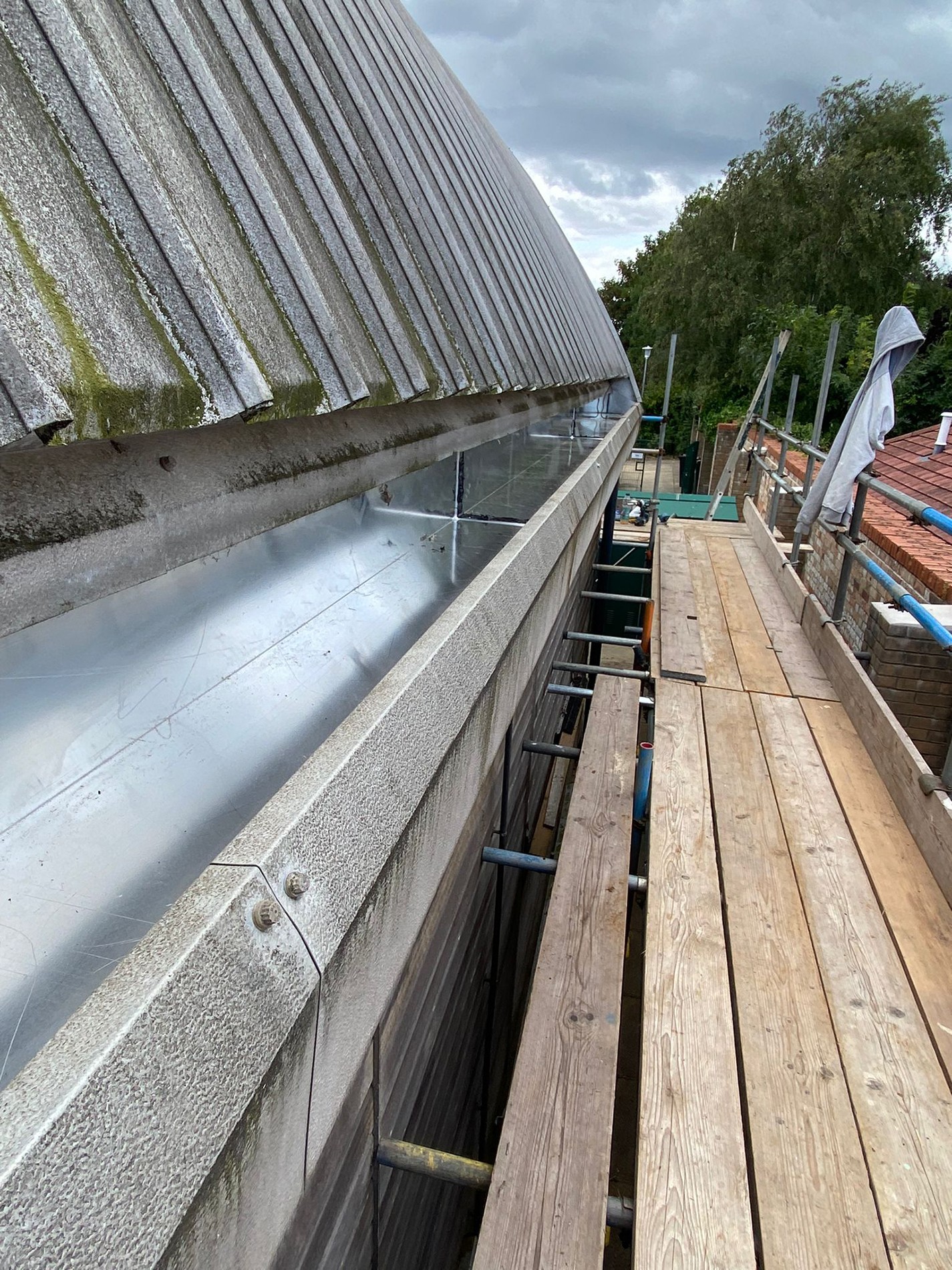 St Lukes Junior School County Gutters Project