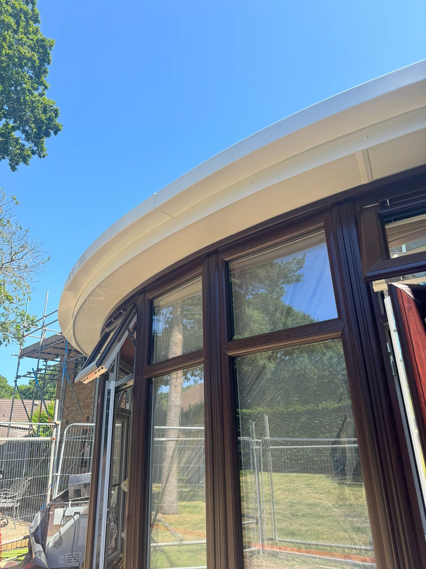 Radius Gutter Image