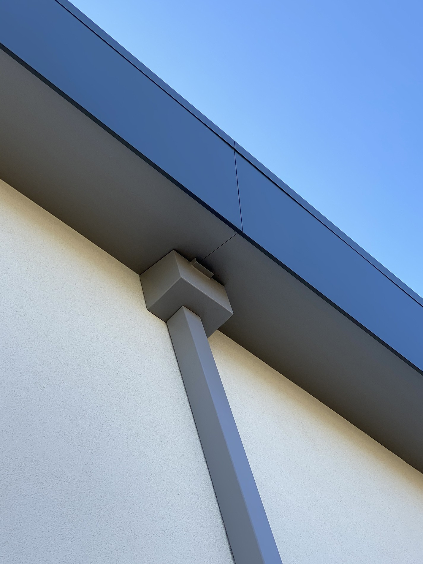 County Gutters Case Study Hengistbury Head Coastal Home Image 6