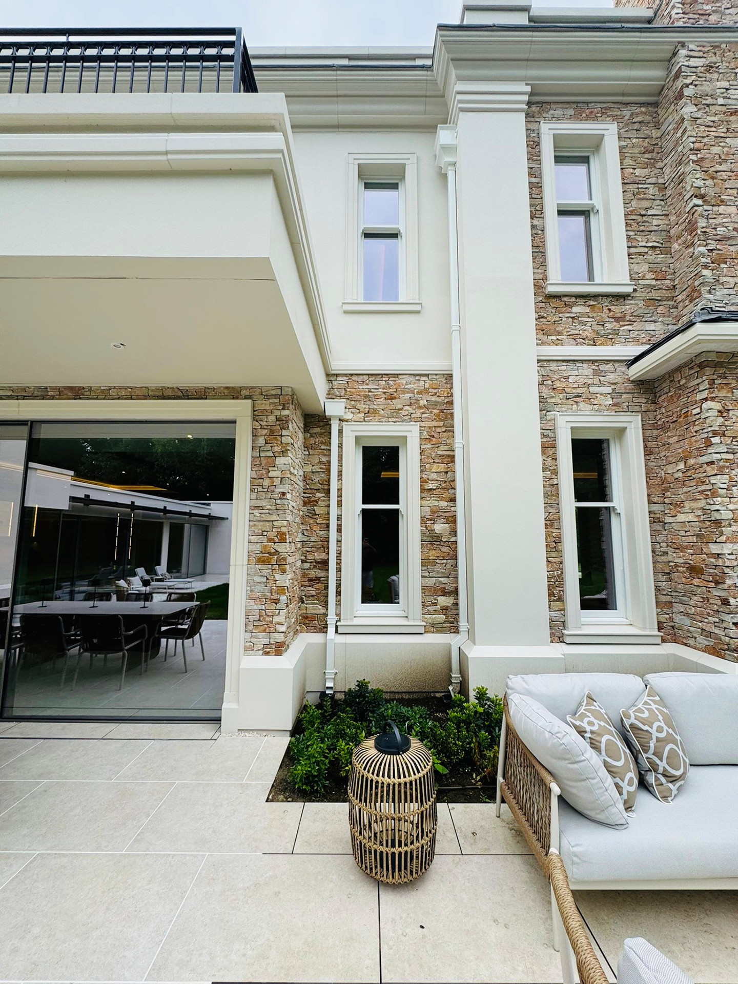 County Gutters News Aluminium Rainwater System on Cobham New Build Image 11