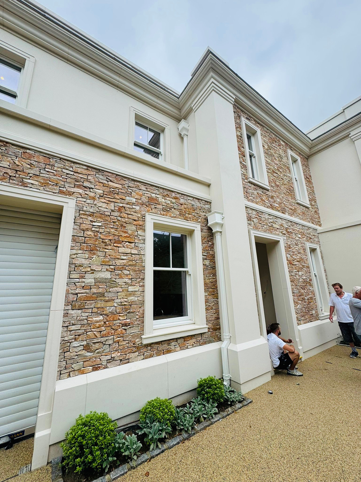 County Gutters News Aluminium Rainwater System on Cobham New Build Image 14