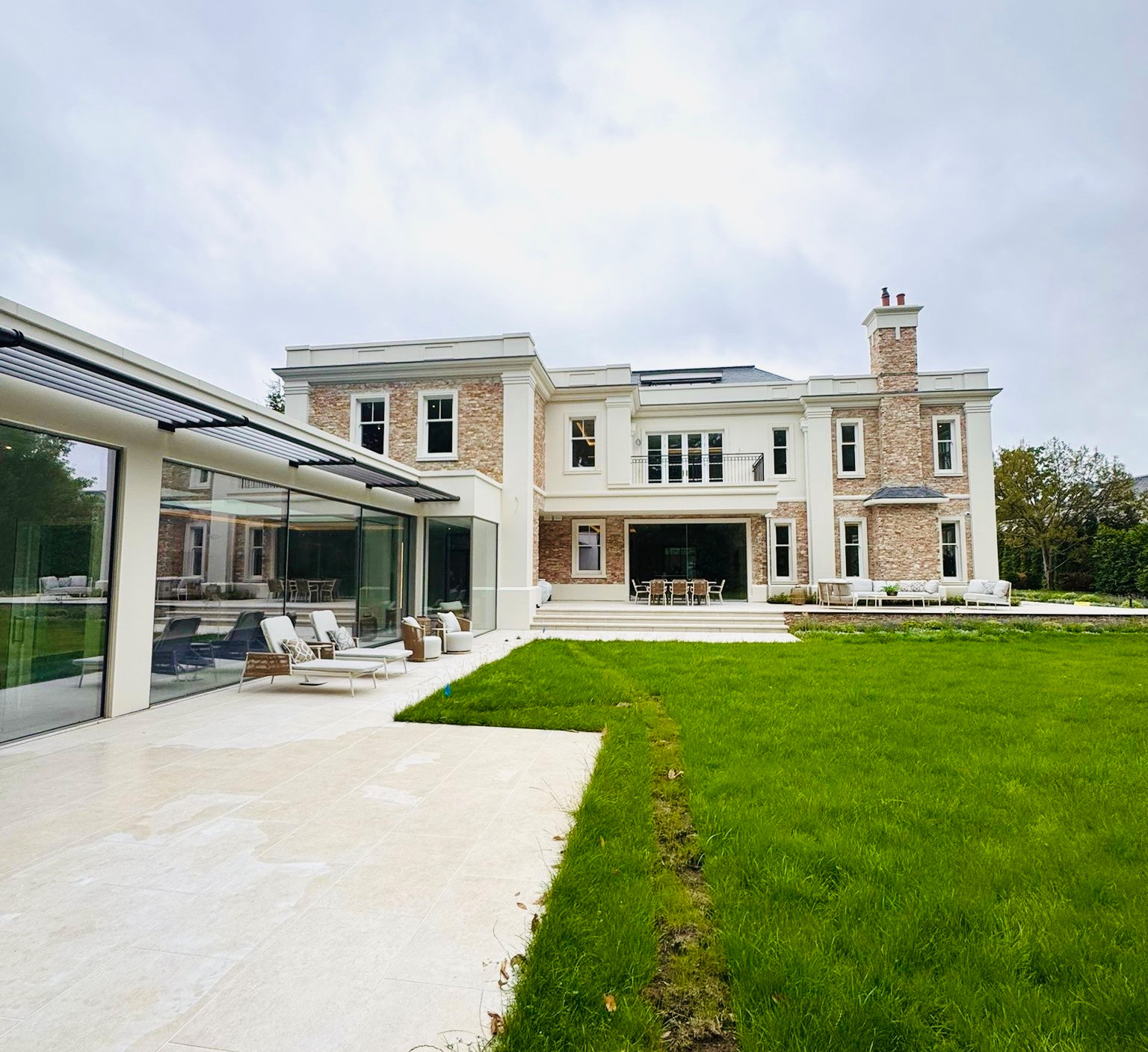 County Gutters News Aluminium Rainwater System on Cobham New Build Image 1