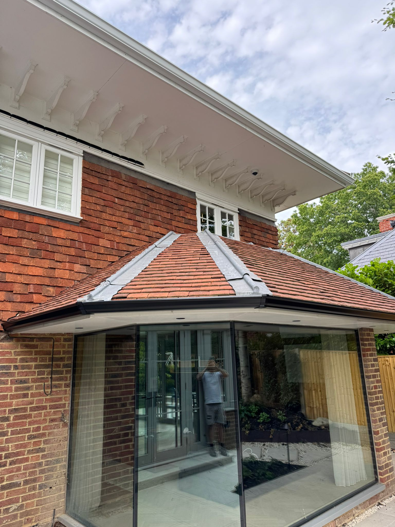 County Gutters Case Study Seamless Aluminium Guttering Installation in Cobham Image 3