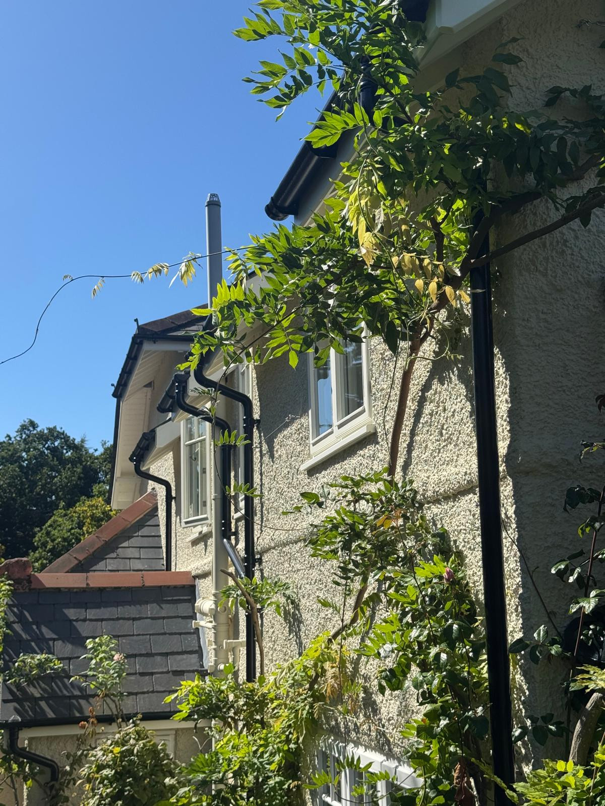 County Gutters Case Study Traditional Cast Aluminium Guttering Installation in Sway, Hampshire Image 5