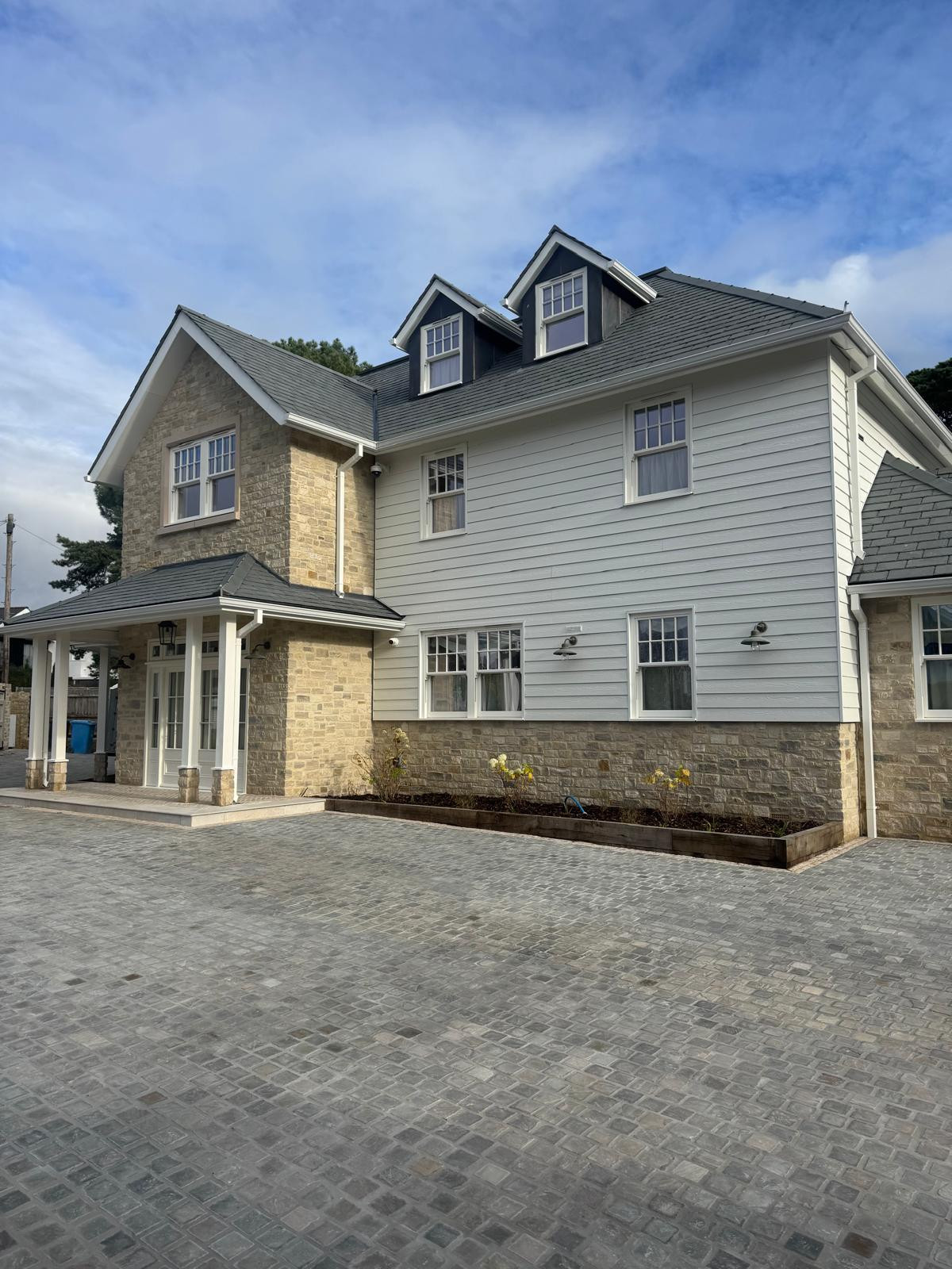 County Gutters Case Study Sandbanks Coastal Property Aluminium Soffit and Mustang Guttering Installation Image 1