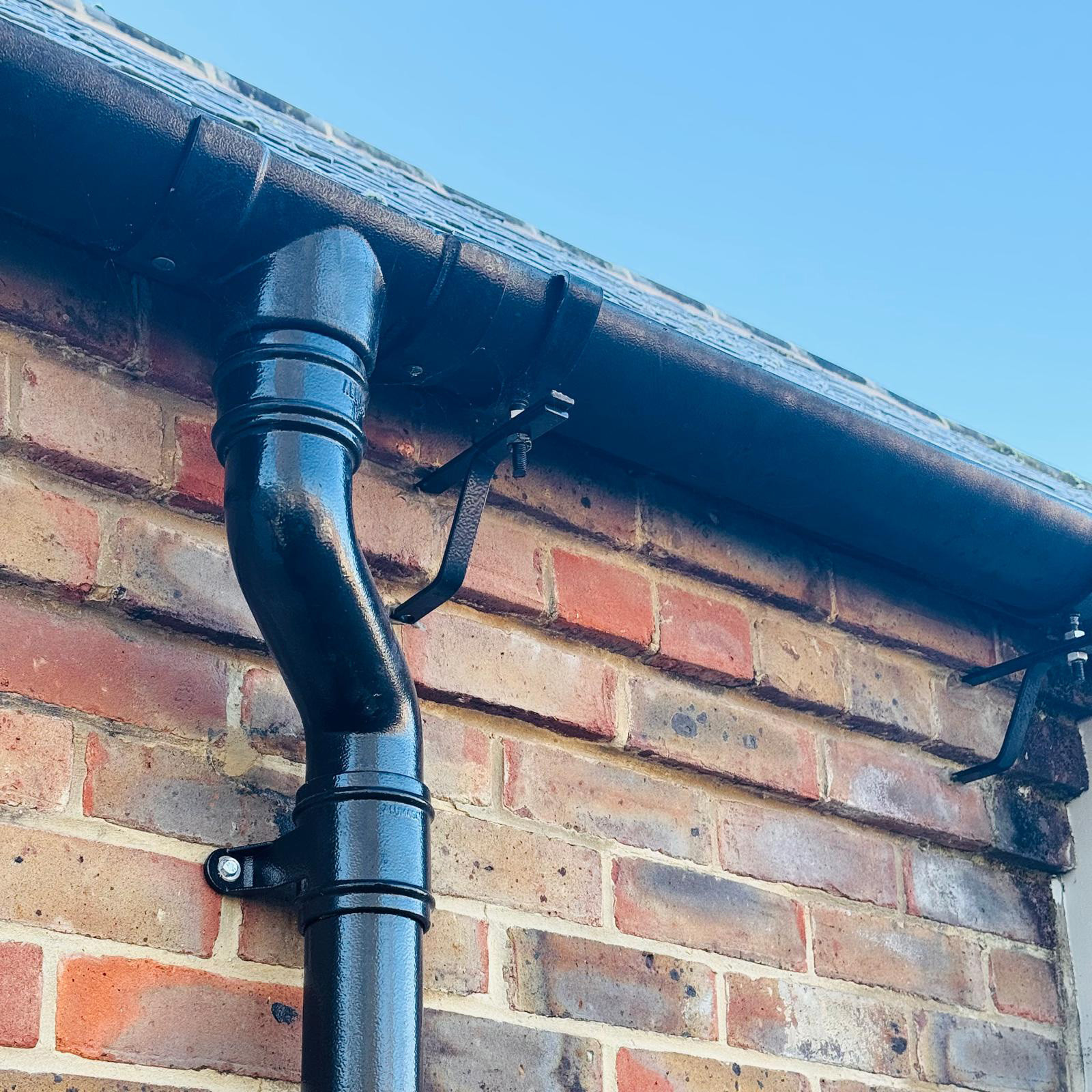 County Gutters News Cast Aluminium Rainwater System Image 3