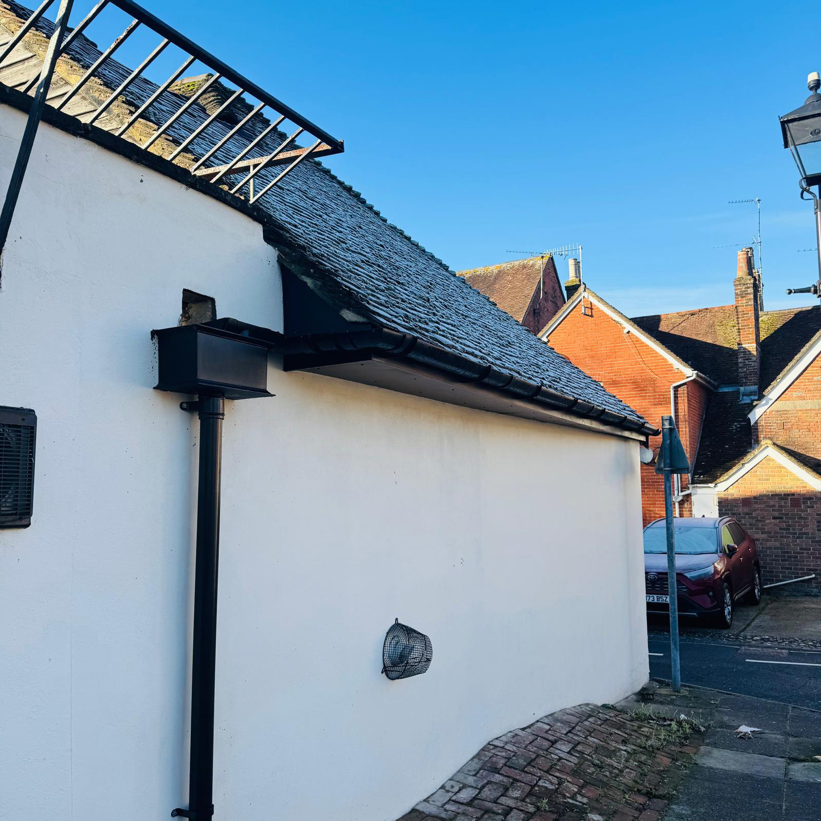 County Gutters News Cast Aluminium Rainwater System Image 2