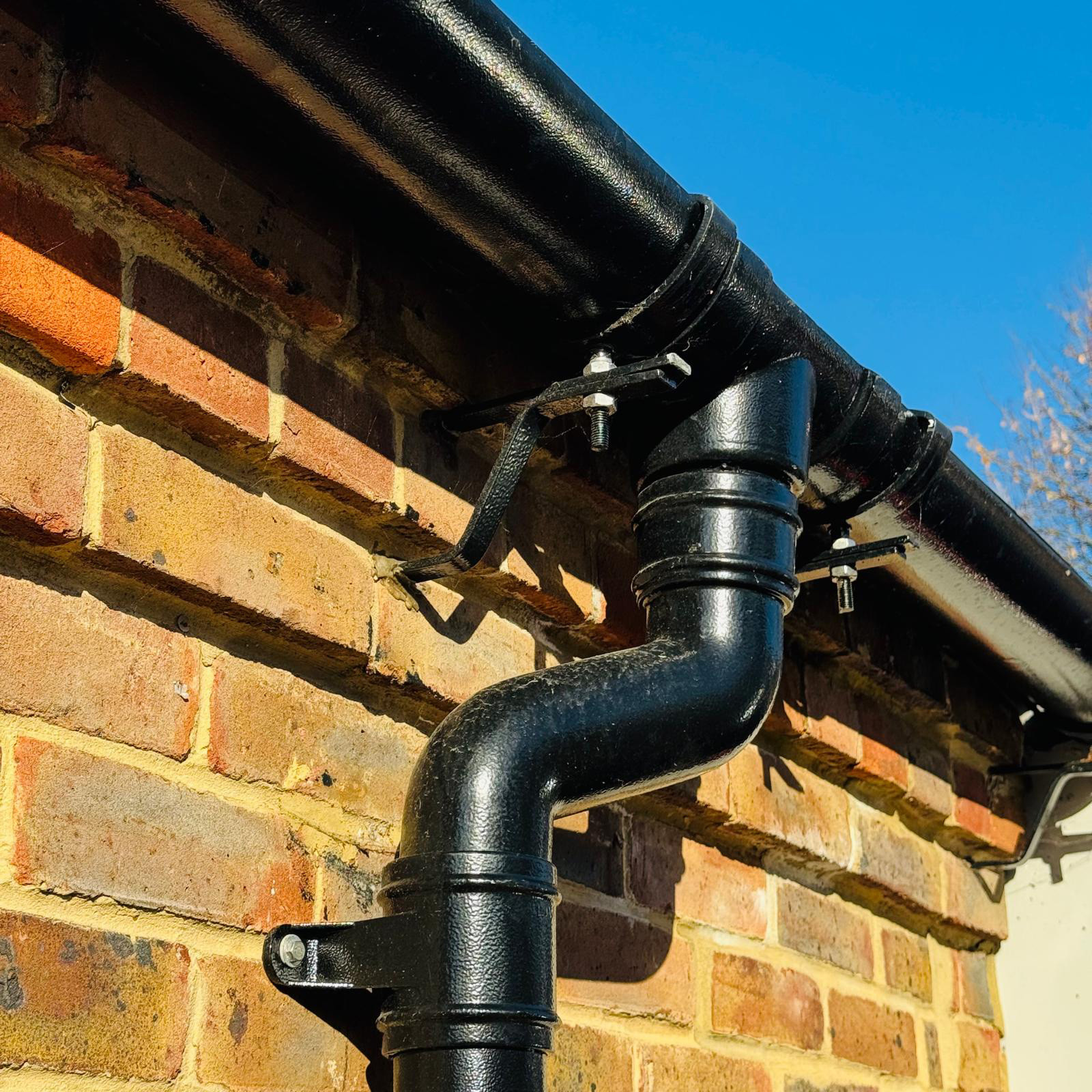 County Gutters News Cast Aluminium Rainwater System Image 10