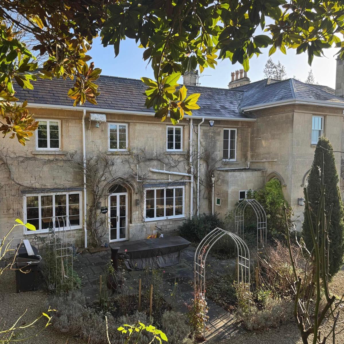 Seamless Aluminium Rainwater Installation for a Period Manor House in Bath Image